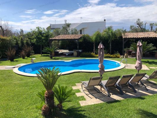 Progetti realizzati 0 - Piscina interrata ISABELLA 855 - 8,55 x 5,00 h 1,20 m